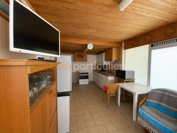 Vente
                Maison74,82 m² - 3 Pièces -
                    L AIGUILLON LA PRESQU ILE (85460)