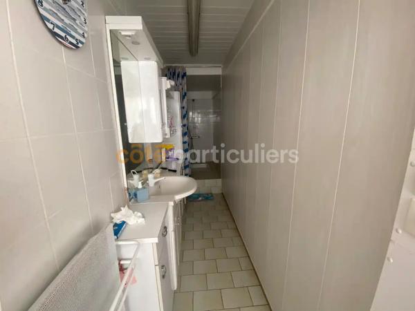 Vente
                Maison74,82 m² - 3 Pièces -
                    L AIGUILLON LA PRESQU ILE (85460)