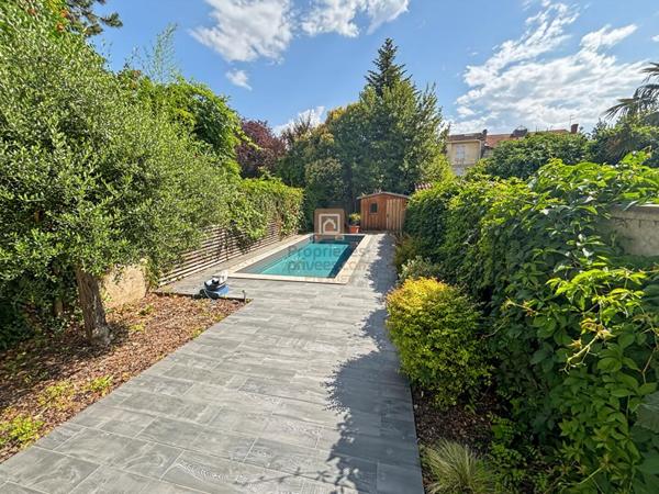 Belle maison familiale de caractère avec jardin et piscine