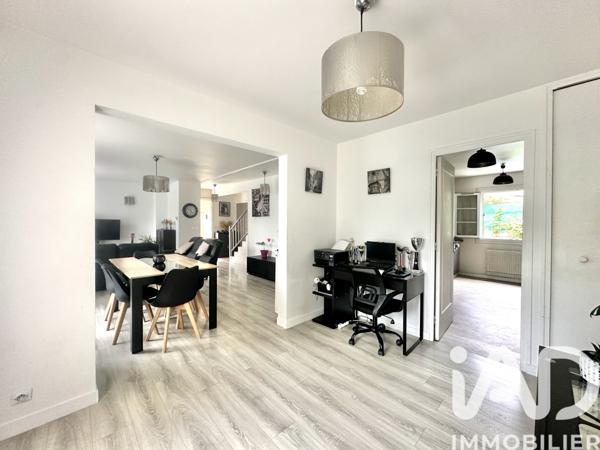 Maison à vendre 6 pièces 122 m² Brie-Comte-Robert