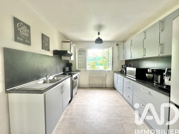 Maison à vendre 6 pièces 122 m² Brie-Comte-Robert