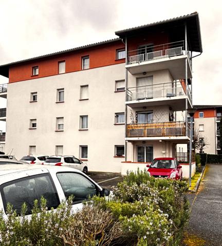 Appartement T2 avec terrasse et parking, idéal investissement locatif à Montauban