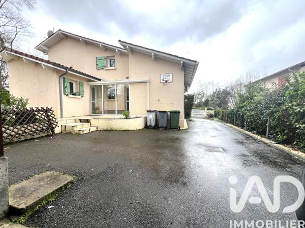 Maison à vendre 5 pièces 139 m² Saint-Pierre-du-Mont
