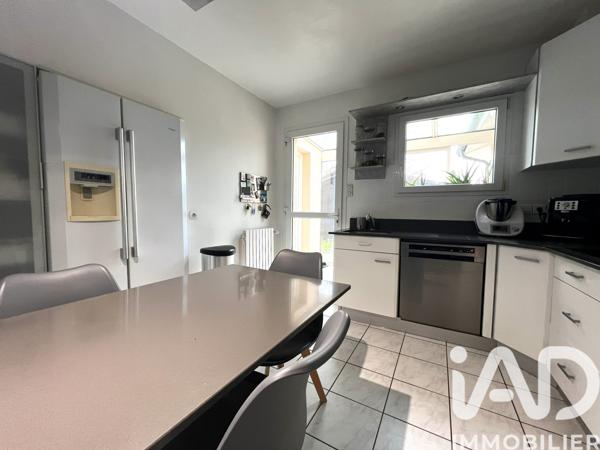 Maison à vendre 5 pièces 139 m² Saint-Pierre-du-Mont