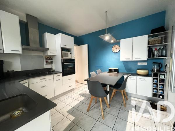 Maison à vendre 5 pièces 139 m² Saint-Pierre-du-Mont