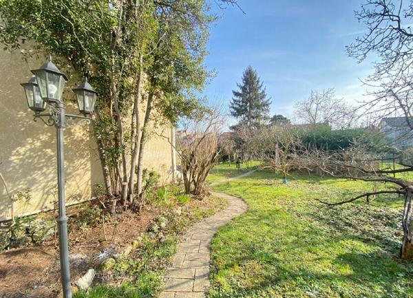Maison à vendre    5 pièces • 165 m2 Nogent-sur-Marne