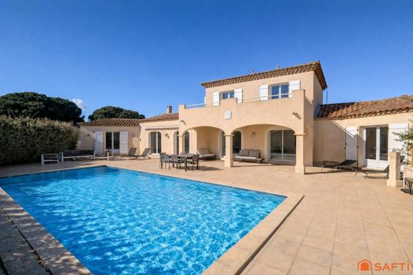 Villa rénovée avec piscine proche du canal et des remparts