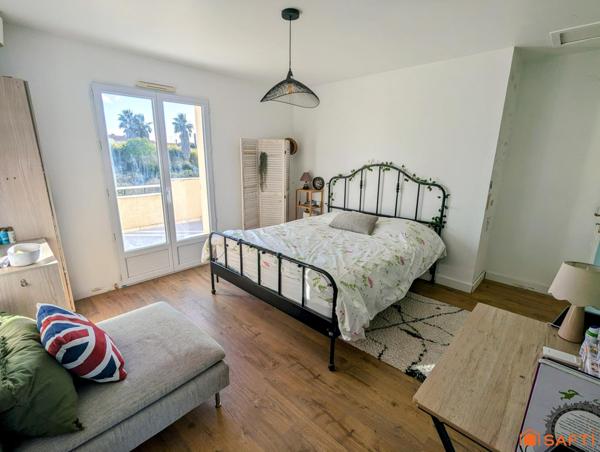 Villa rénovée avec piscine proche du canal et des remparts