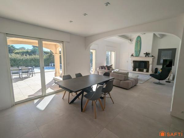 Villa rénovée avec piscine proche du canal et des remparts