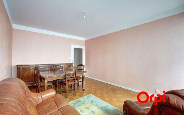 Appartement à vendre    3 pièces • 73,18 m2 Lyon 2