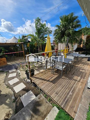 Local commercial, sortie de rocade, terrasse partagée, bien agencé