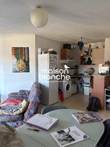 APPARTEMENT T2 DANS RESIDENCE SECURISE