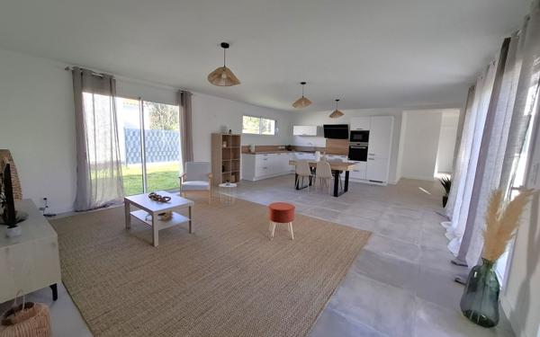 Maison à vendre    5 pièces •  Les Mathes