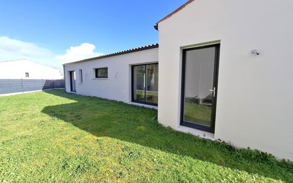 Maison à vendre    5 pièces •  Les Mathes