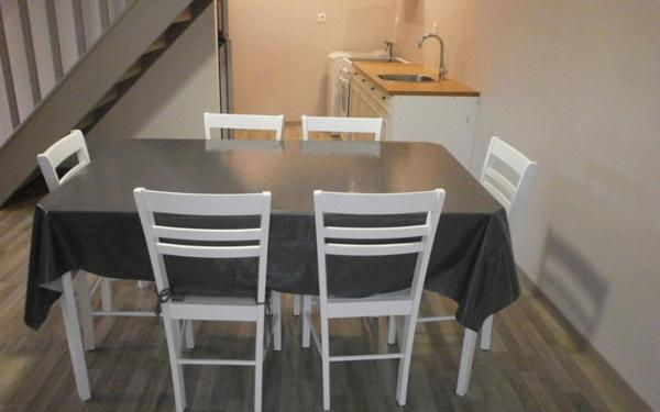 Appartement à louer    2 pièces •  Montabard