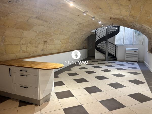 Appartement 3 pièces - 87m² - Bordeaux - Saint Michel 120 000 € f t