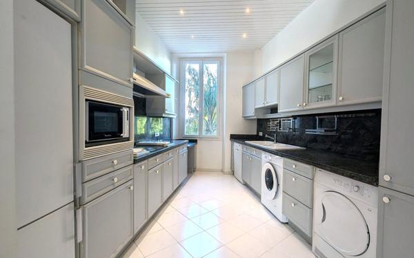 Appartement à vendre    3 pièces • 85,44 m2 Cannes