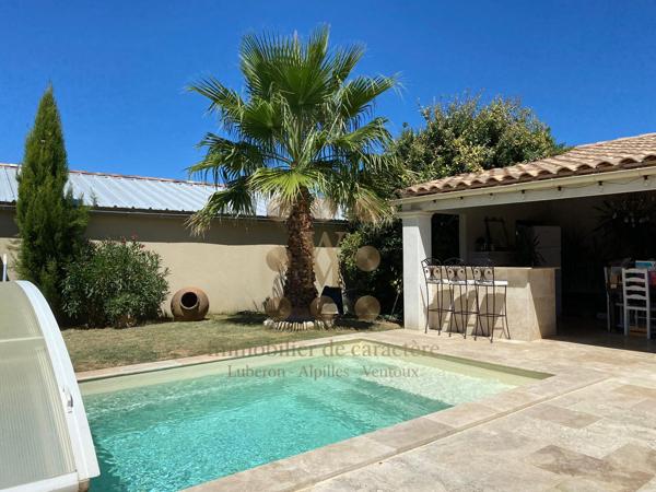VILLA RÉCENTE 118 M2 AVEC PISCINE & STUDIO PROCHE PERNES ET MAZAN