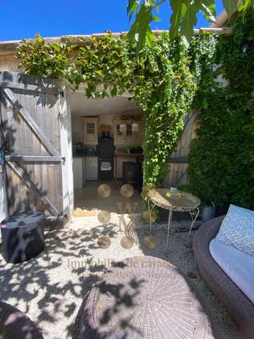 VILLA RÉCENTE 118 M2 AVEC PISCINE & STUDIO PROCHE PERNES ET MAZAN