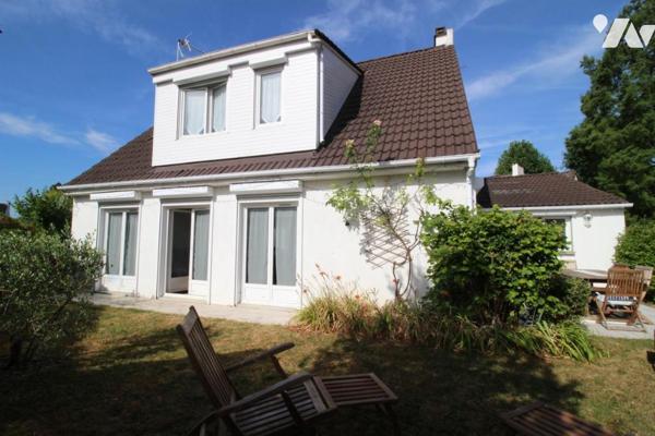 MAISON A VENDRE AU VILLAGE ANGLAIS