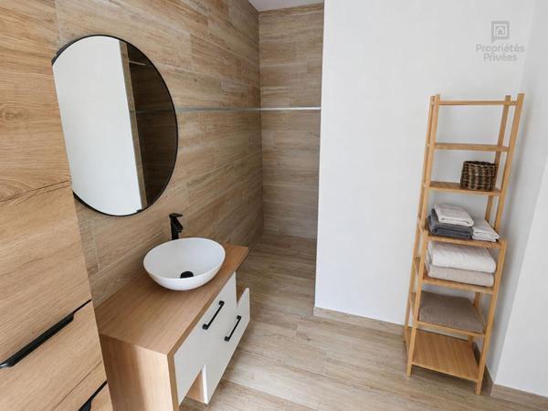 CHÂTEAUROUX, LA MARGOTIÈRE, Maison contemporaine de plain-pied, 5 chambres, bureau, piscine, DPE A
