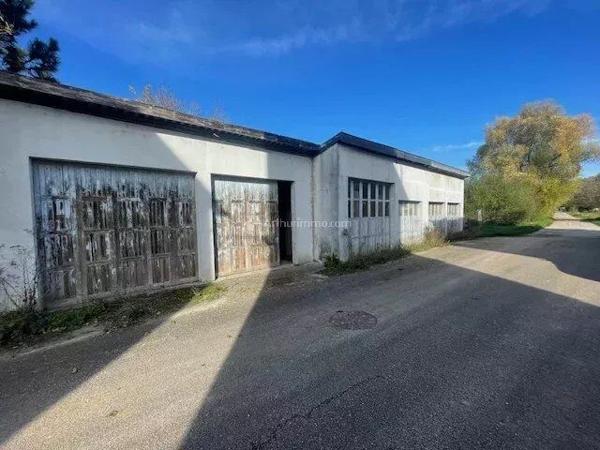 Vente Garage 122 m2 à Neufchâteau