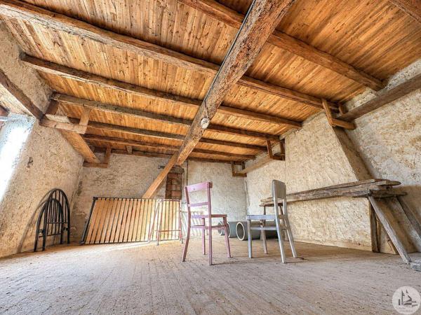 Maison de caractère avec dépendances