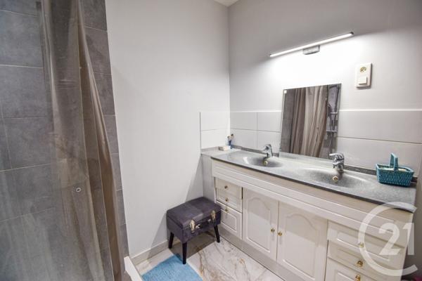 Maison à vendre  5 pièces - 301,95 m2 JASSANS RIOTTIER - 01