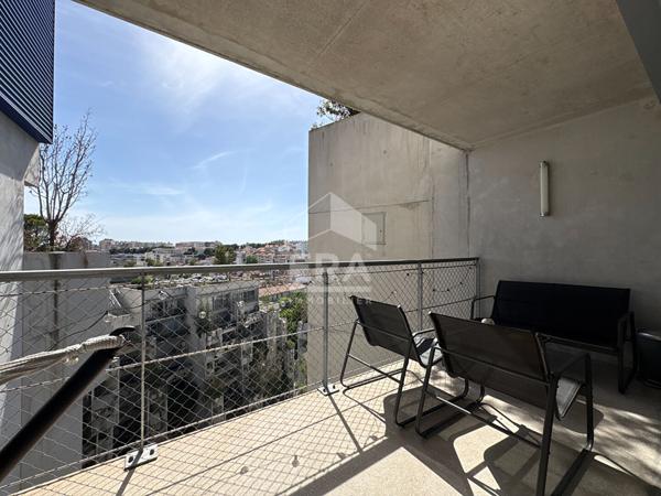 À louer non meublé, Type 3, 64m2 avec terrasse, parking et cave, Marseille 4ème