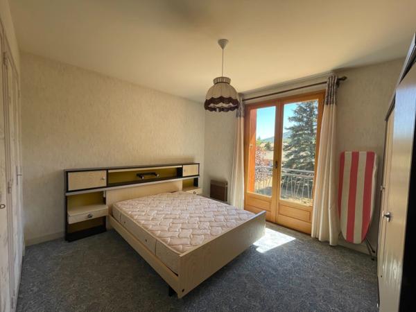 Maison à vendre 5 pièces  ()
