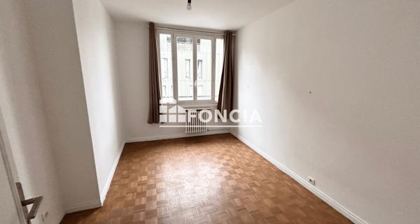Location Appartement 3 pièces 66 m² - Paris 75014