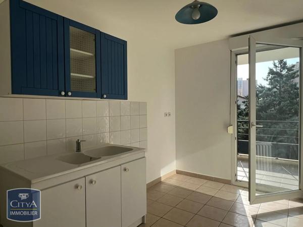 Appartement à louer 3 pièces 68.4m²