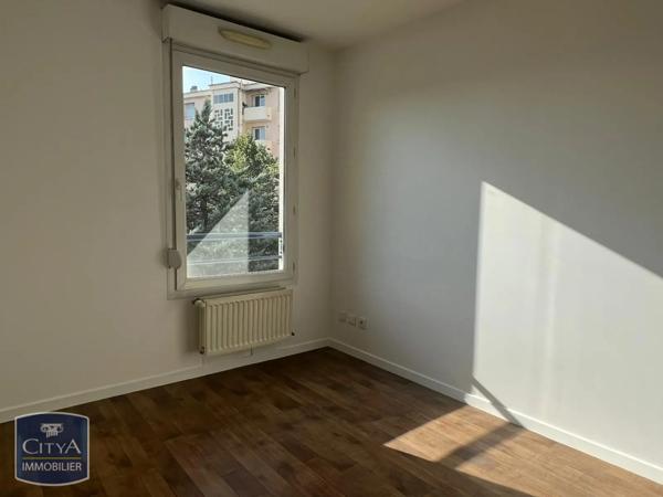 Appartement à louer 3 pièces 68.4m²
