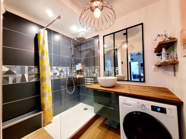 ELVEN  BOURG - Appartement 2 chambres avec parking et terrasse