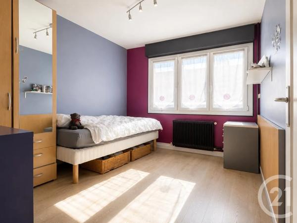 Appartement F4 à vendre  4 pièces - 72 m 2   SARTROUVILLE  - 78