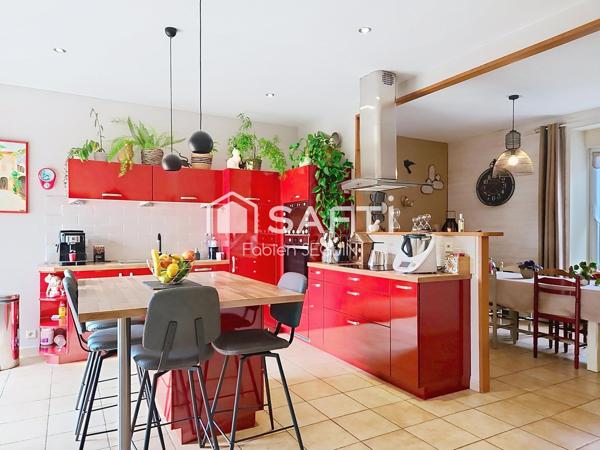 Maison de caractère, lumineuse et familiale !