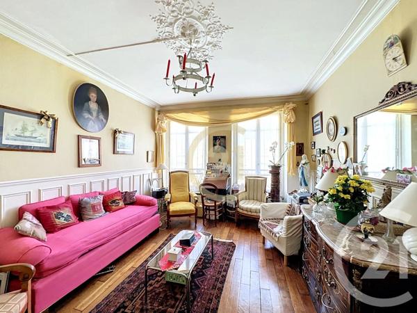 Appartement T5 à vendre  5 pièces - 111,17 m 2   LE CHESNAY  - 78