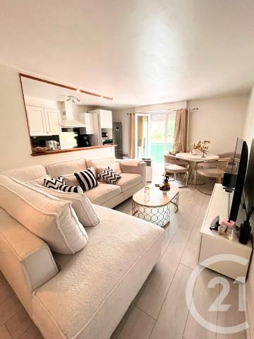 Appartement F2 à vendre  2 pièces - 49,24 m 2   TRAPPES  - 78
