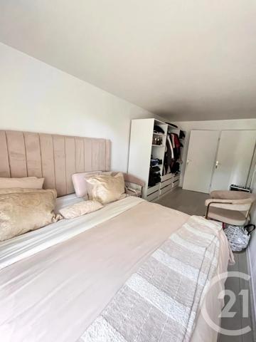 Appartement F2 à vendre  2 pièces - 49,24 m 2   TRAPPES  - 78