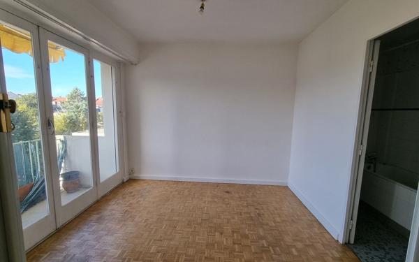 Appartement à vendre    2 pièces • 42 m2 Pau