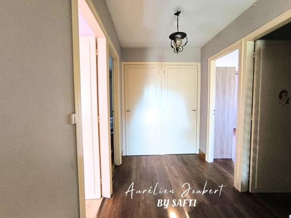 Maison de 110 m² avec grand entrepôt, vendue louée