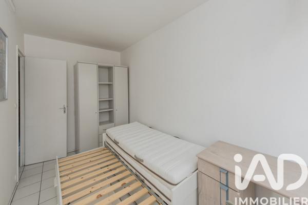 Location studio 9 m² Cergy