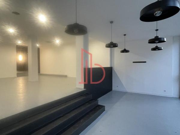 Bureau de 256 m² à louer à Bordeaux Jardin Public Quinconces