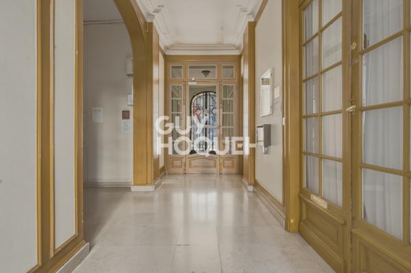 Studio 21m² à rénover – Quartier Convention – Fort potentiel