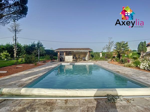 Mably (42300) A VENDRE - SECTEUR MABLY - BELLE MAISON RÉNOVÉE AVEC QUATRE CHAMBRES, GRAND TERRAIN, ÉTANG ET PISCINE