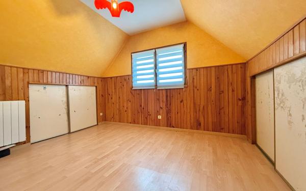 Maison à vendre    6 pièces •  Longchamp