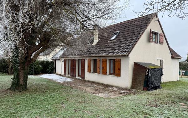 Maison à vendre    6 pièces •  Longchamp