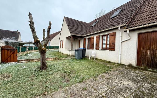 Maison à vendre    6 pièces •  Longchamp