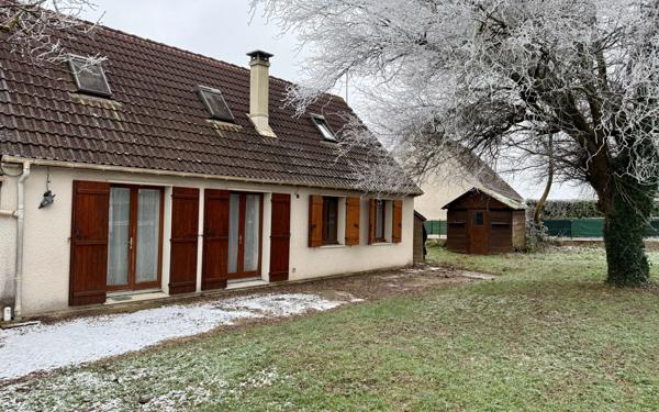 Maison à vendre    6 pièces •  Longchamp