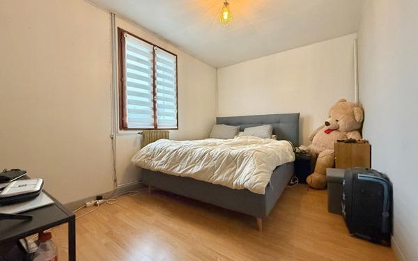 Maison à vendre    6 pièces •  Longchamp